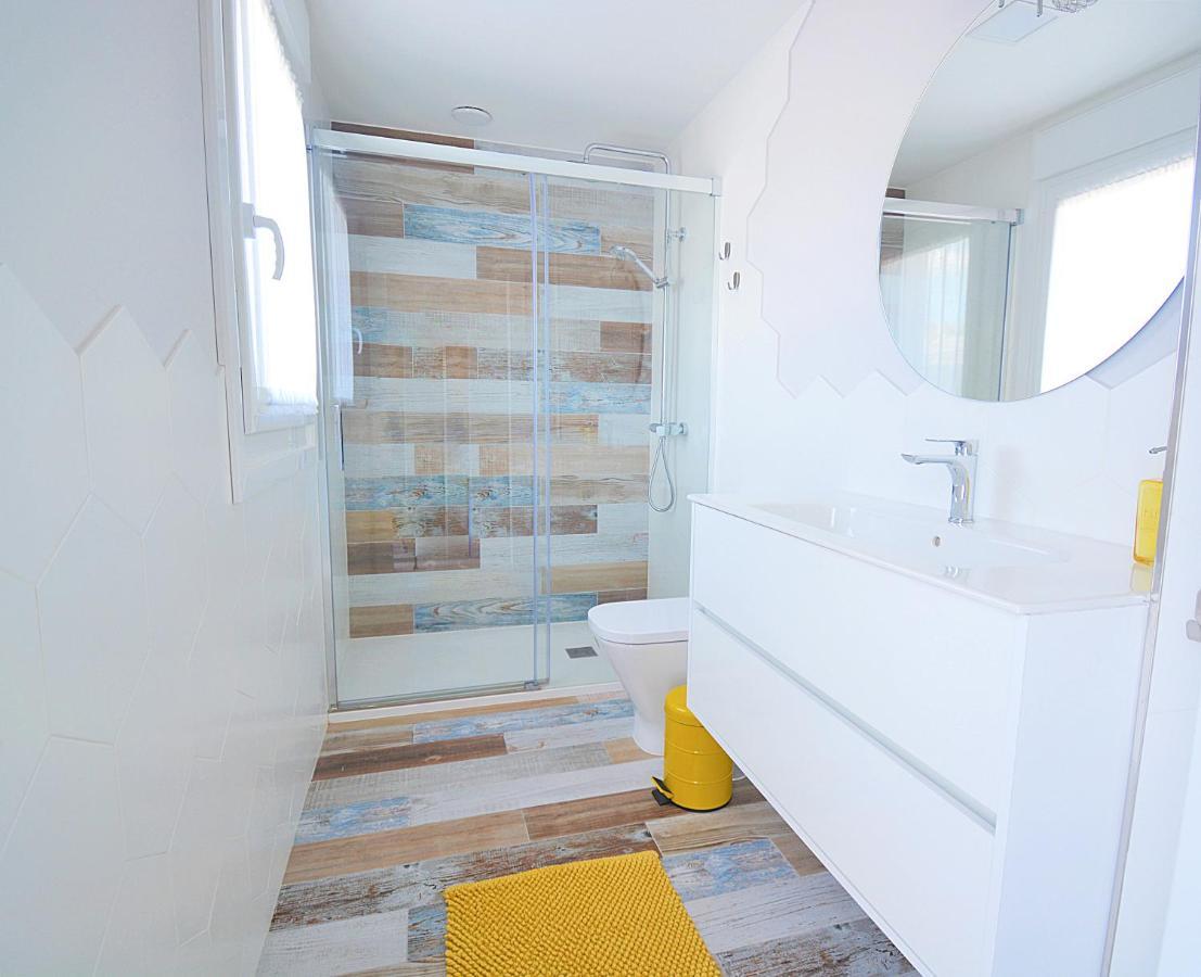 Galihost - Apartamentos Mamuela Ribadumia Екстер'єр фото