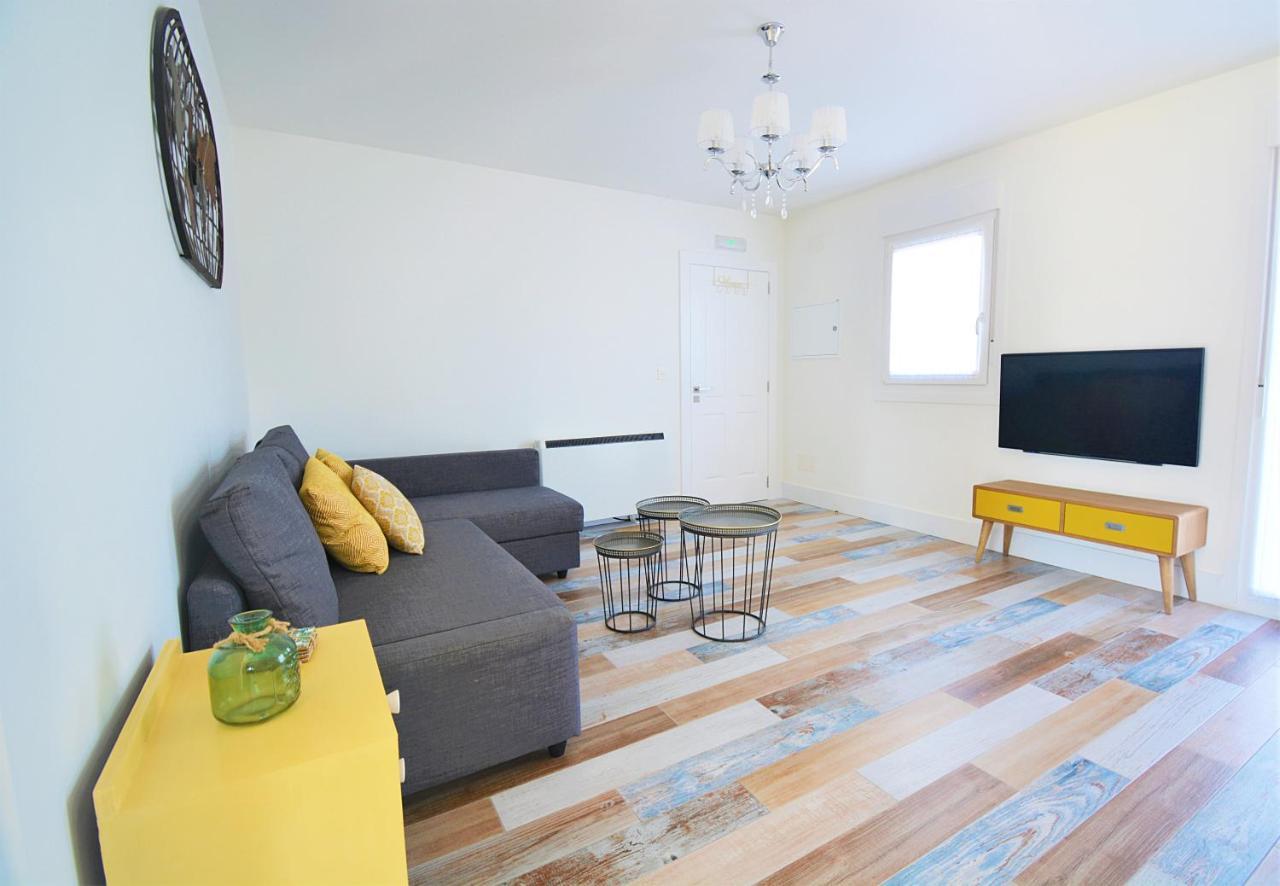 Galihost - Apartamentos Mamuela Ribadumia Екстер'єр фото