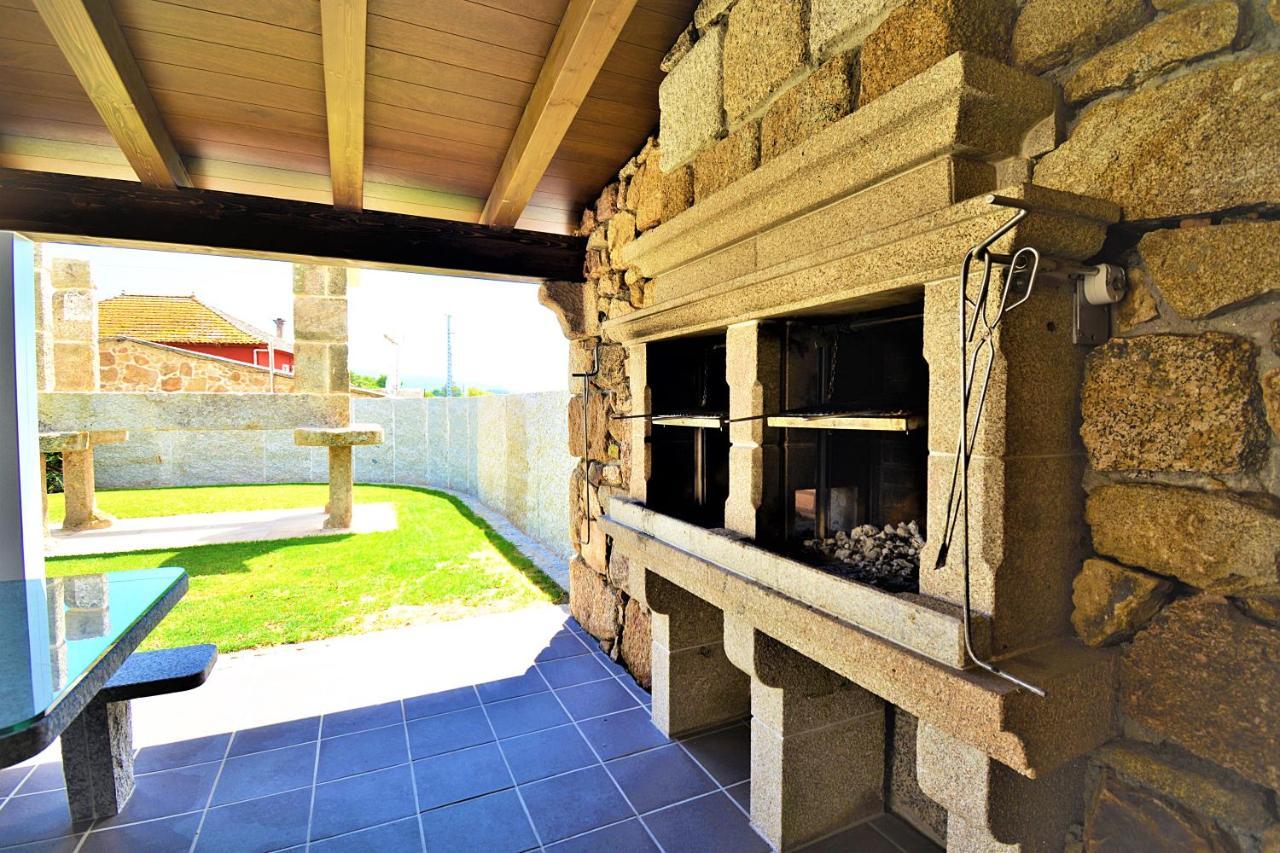 Galihost - Apartamentos Mamuela Ribadumia Екстер'єр фото