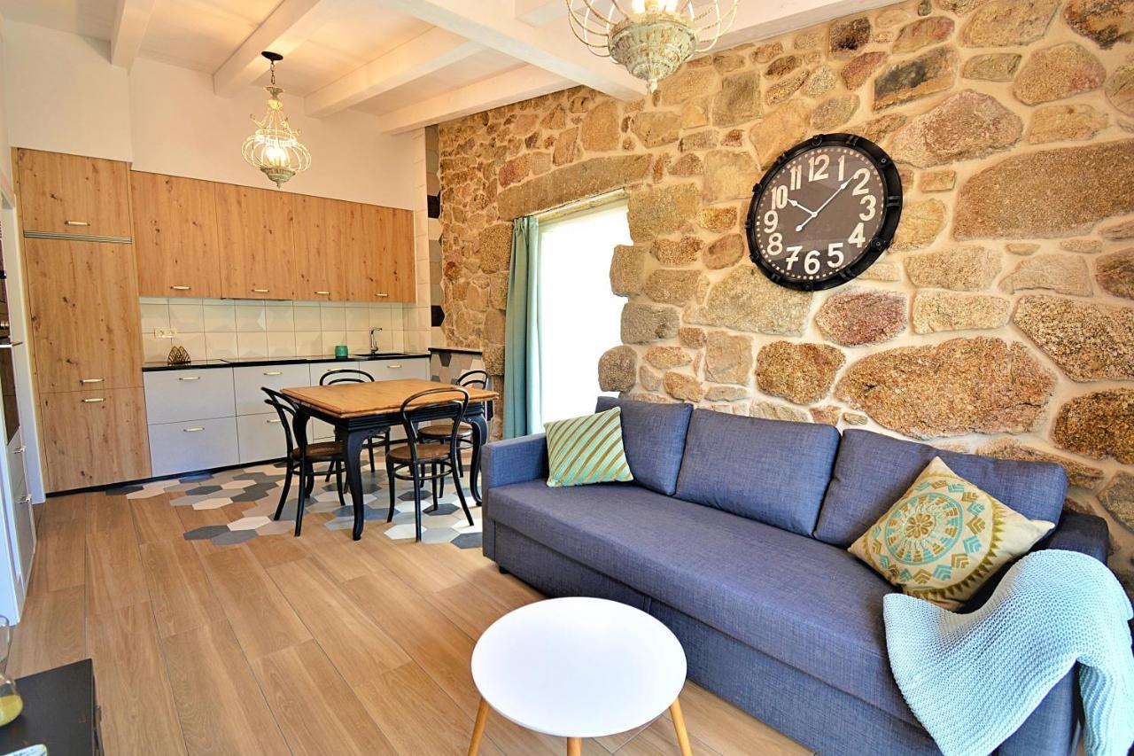 Galihost - Apartamentos Mamuela Ribadumia Екстер'єр фото